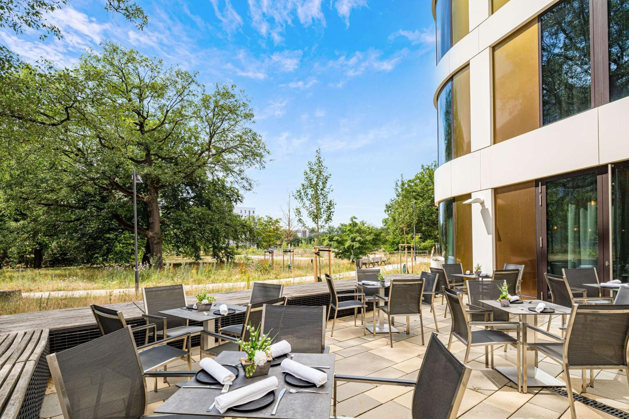 Western Airport Frankfurt 3*